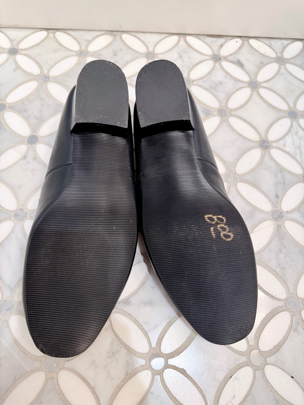 Dr. Scholl's Leather T-Strap Comfort Mary Jane Pumps Black Size 11 W Wide Width - Picture 10 of 13